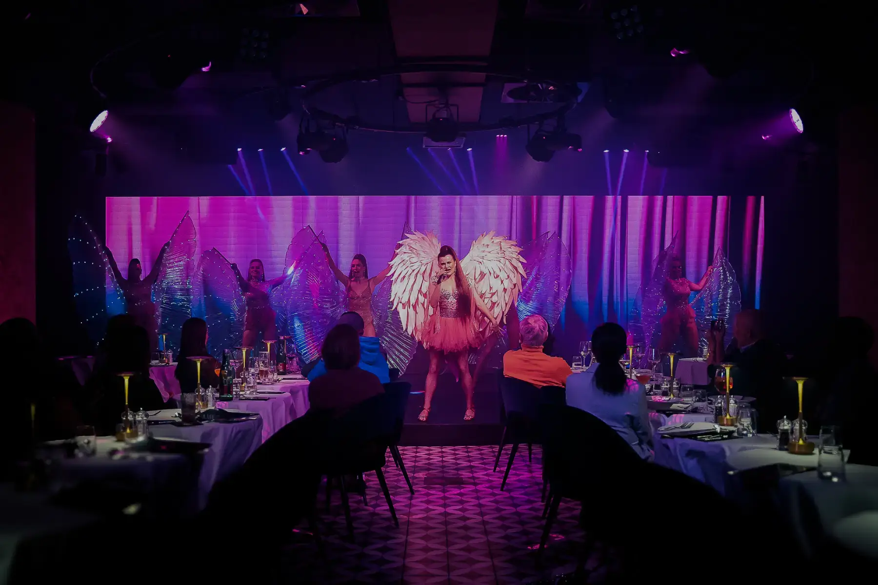 La Scène Dinner & Show Prague